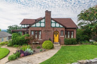 88 S Crest Rd, Chattanooga, TN 37404