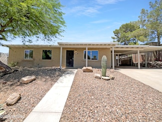 9561 E Myra Dr, Tucson, AZ 85730