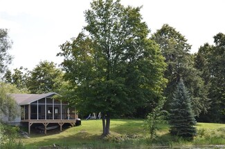 28579 Hewitt Dr, Chaumont, NY 13622