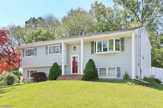 60 Furman Dr, Wayne, NJ 07470