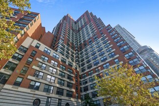 102 Christopher Columbus Dr Unit 501, Jersey City, NJ 07302