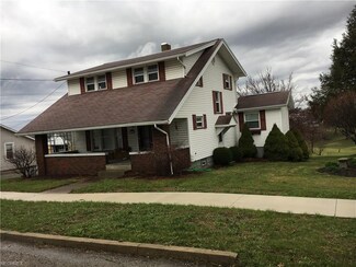 166 Mill St SW, Sugarcreek, OH 44681