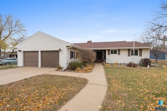 501 E 4th St, Parker, SD 57053