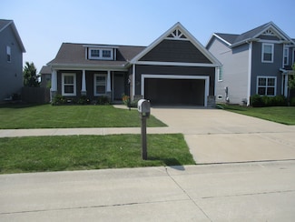 201 Cattail Ave, Savoy, IL 61874