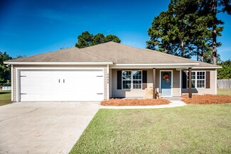 5648 Emily Ln, Hahira, GA 31632