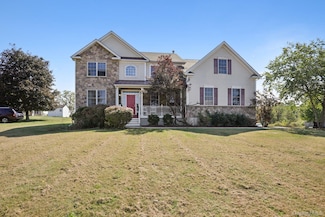 1 Brewster Ct, Washingtonville, NY 10992