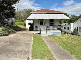 37 Baltimore Ave, Danville, VA 24541