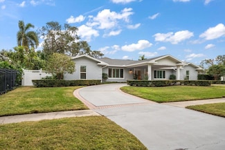 301 Osceola Rd, Belleair, FL 33756