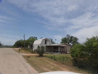 514 Valley St, Kingsland, TX 78639