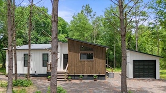4 Fat Bass Trail, Broken Bow, OK 74728