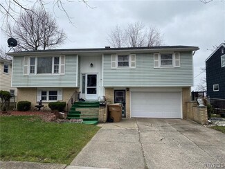 44 Lois Dr, Buffalo, NY 14227