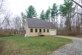17 Lewis Blvd, Danielson, CT 06239