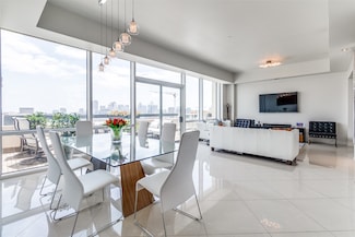 3111 Welborn St Unit 1303, Dallas, TX 75219