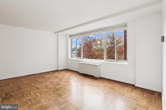 4000 Tunlaw Rd NW Unit 619, Washington, DC 20007