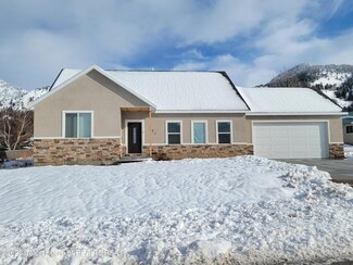 321 Alta Dr, Star Valley Ranch, WY 83127