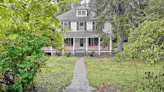 1439 Daniels Run Rd NE, Check, VA 24072