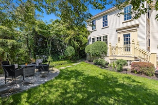 26 Bradford St Unit 1, Provincetown, MA 02657