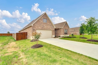 5714 Caracara St, Arcola, TX 77583