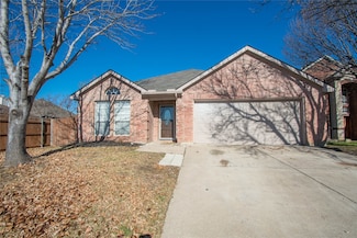 736 Silverbrook Dr, Saginaw, TX 76179