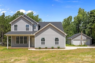 126 Aurora Blvd, Matthews, NC 28105