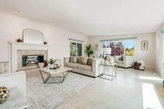 3920 Lakemead Way, Emerald Hills, CA 94062