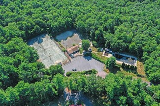 84 Chamberlain St, Holliston, MA 01746