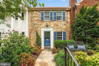 918 S Saint Asaph St, Alexandria, VA 22314