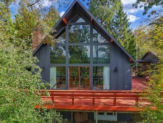 W5518 Lost Nation Rd, Elkhorn, WI 53121