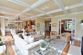 4 Watkins Ln, Southborough, MA 01772