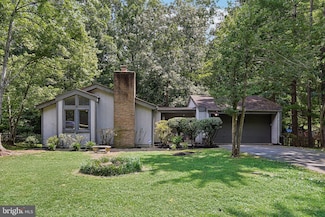 6114 Occoquan Forest Dr, Manassas, VA 20112