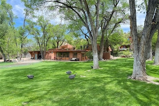 1352 Bishops Lodge Rd, Santa Fe, NM 87506