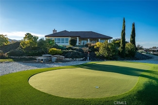 5495 Vista Serrano, Paso Robles, CA 93446