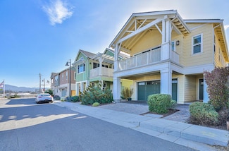1865 Ocean View Ave, Seaside, CA 93955