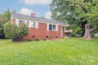 3233 Burbank Dr Unit 13, Charlotte, NC 28216