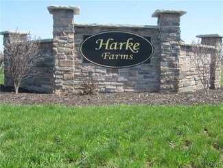 3835 Harke Ln, Clay, NY 13090