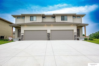 14802 Willow St, Bennington, NE 68007