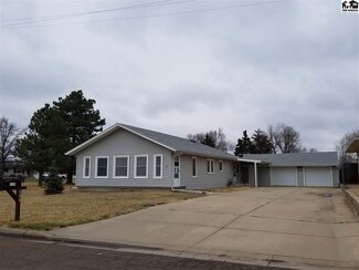 124 W Avenue F, South Hutchinson, KS 67505
