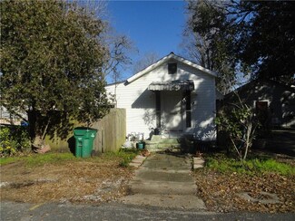 309 Division St, Metairie, LA 70001