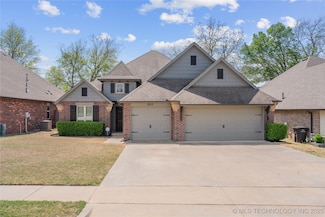 3235 Boardwalk Ct, Bartlesville, OK 74006