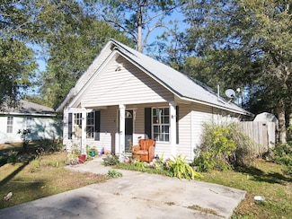 363 22nd Ave, Apalachicola, FL 32320