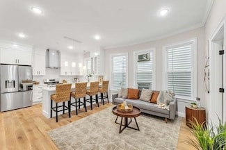 13 Monmouth St Unit 2, Boston, MA 02128