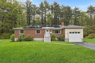31 Livoli Rd, Framingham, MA 01701