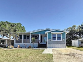 1116 Elkhart Cir, Tavares, FL 32778