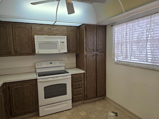 3590 Via Poinciana Unit 509, Lake Worth, FL 33467