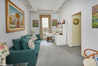 131 E 66th St Unit 1H, New York, NY 10065