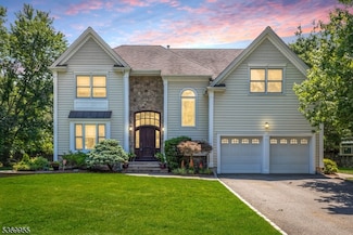 1 Fox Ct, Scotch Plains, NJ 07076