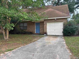 6920 Heather Oaks Dr, Pensacola, FL 32506