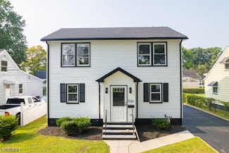 1126 Stone St, Rahway, NJ 07065