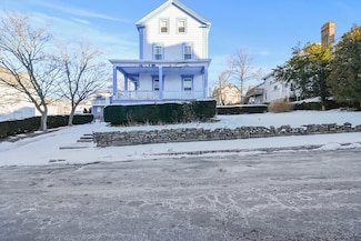787 High St, Fall River, MA 02720