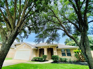 2527 Pine Shadows Dr, Sugar Land, TX 77479
